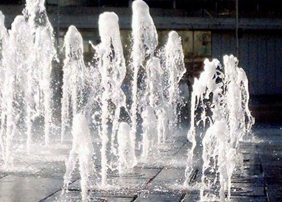 فوهات نافورة نفاثة جافة بالكامل من النحاس الأصفر ، رذاذ الماء العمودي