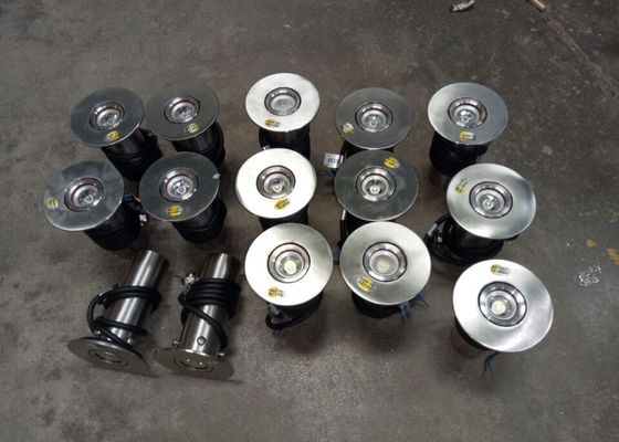 SS 80 L / M 1 بوصة نافورة راقصة رغوية مع مصباح