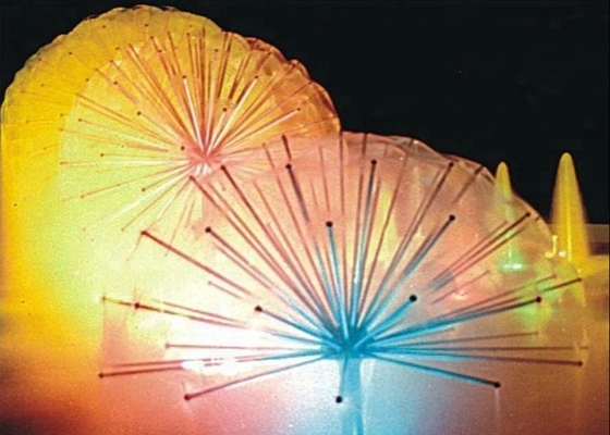 DN50 65m3 / h 2 "فوهات نافورة الرقص كريستال الكرة